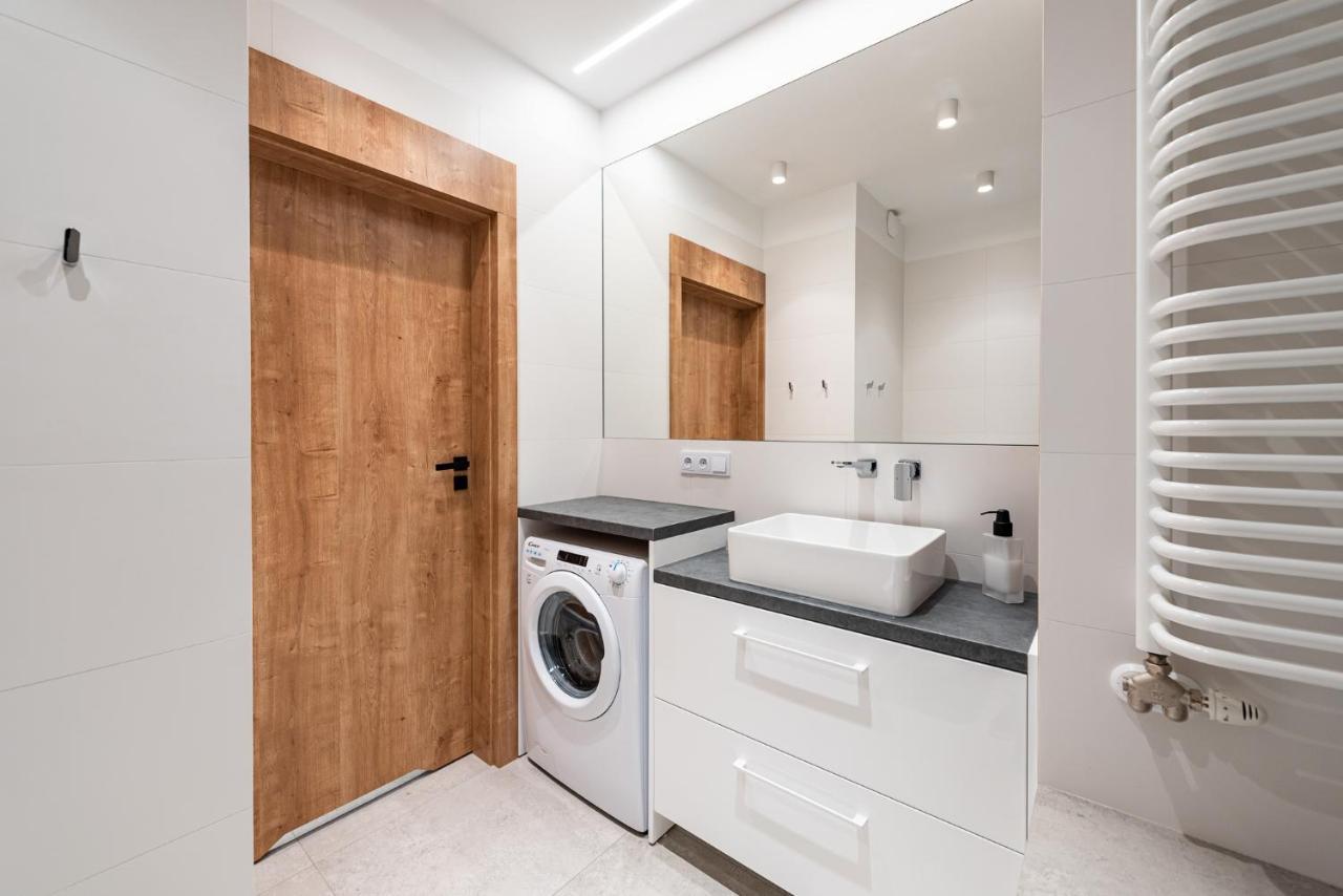 Apartamenty Tespis - Sokolska 30 Towers Katowice Buitenkant foto